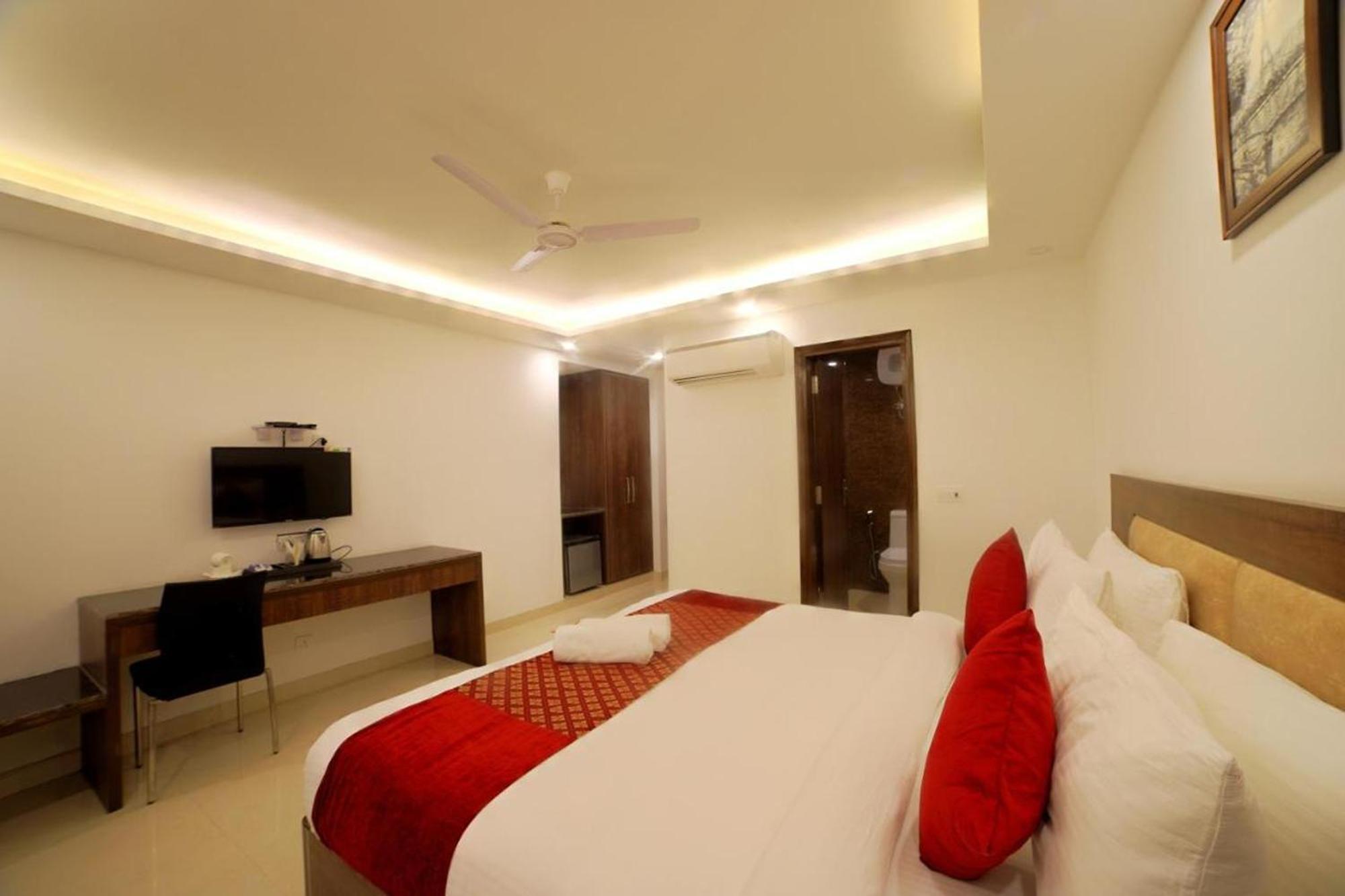 Hotel Peridot Near Igi Delhi Airport Nowe Delhi Zewnętrze zdjęcie