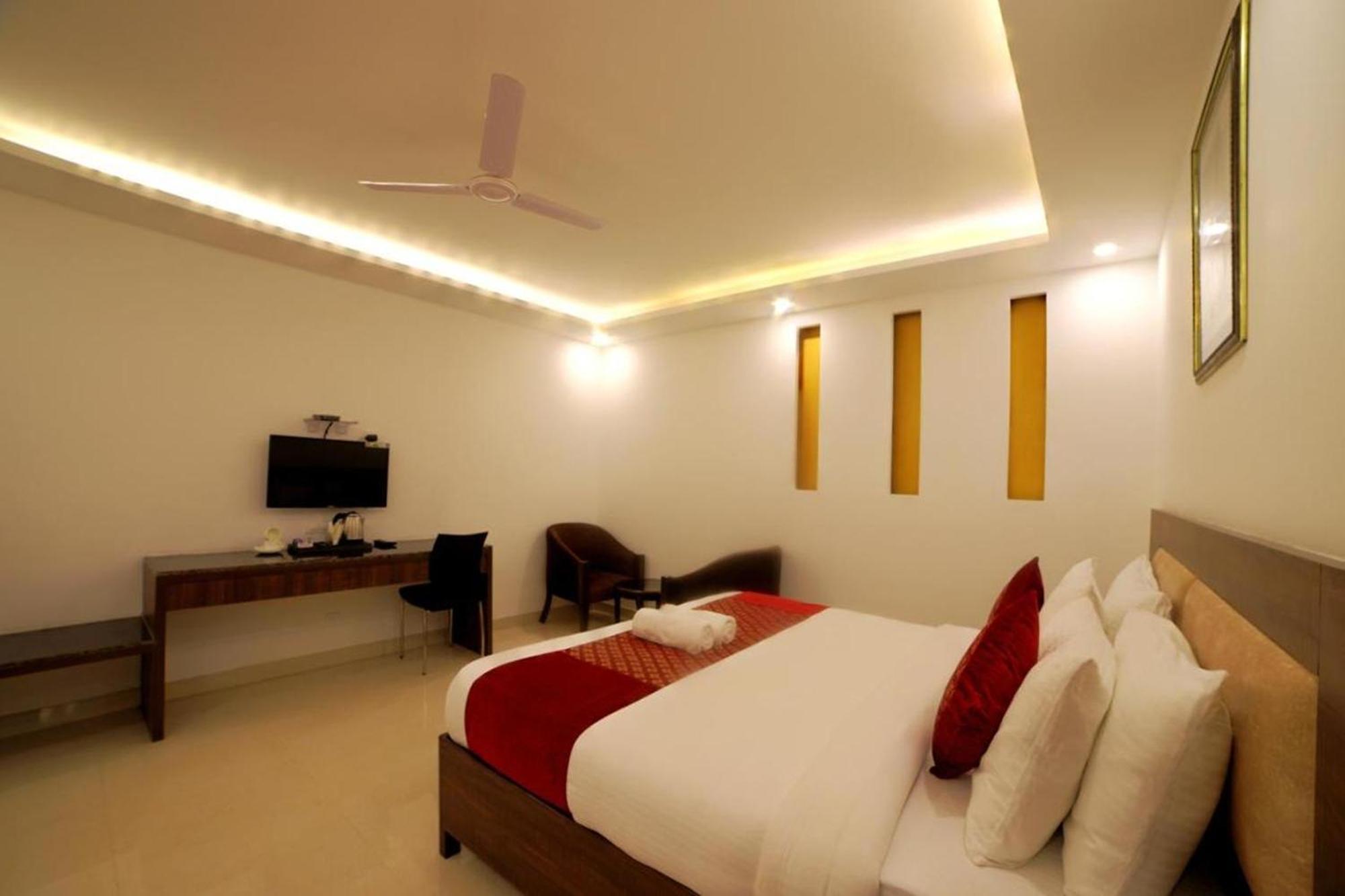 Hotel Peridot Near Igi Delhi Airport Nowe Delhi Zewnętrze zdjęcie