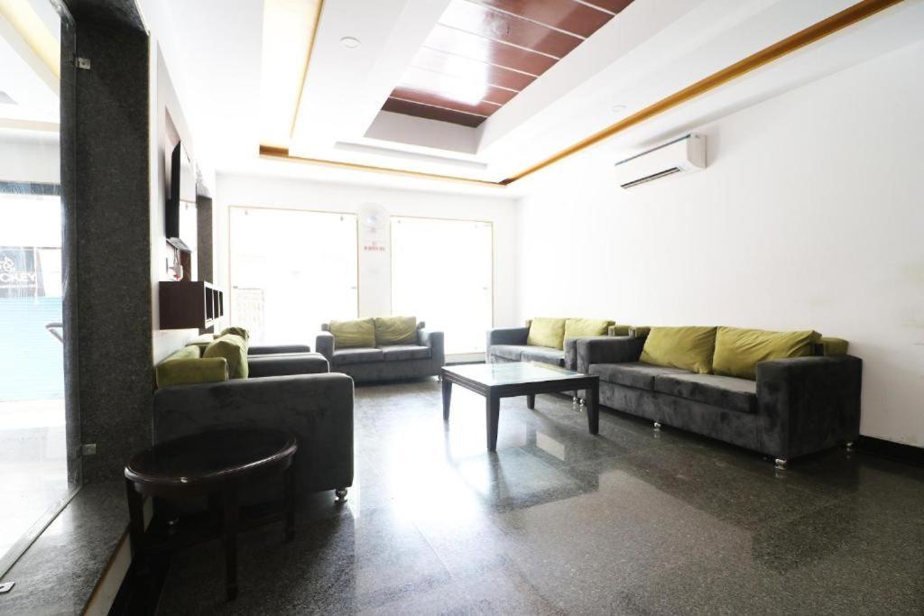 Hotel Peridot Near Igi Delhi Airport Nowe Delhi Zewnętrze zdjęcie